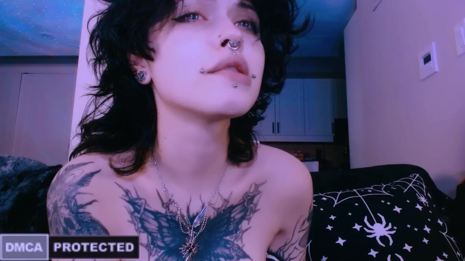 Gallery image thumbnail from CuddleFoxy's myfreecams stream on, 04/12/2026, 09:20 image 12 of 20