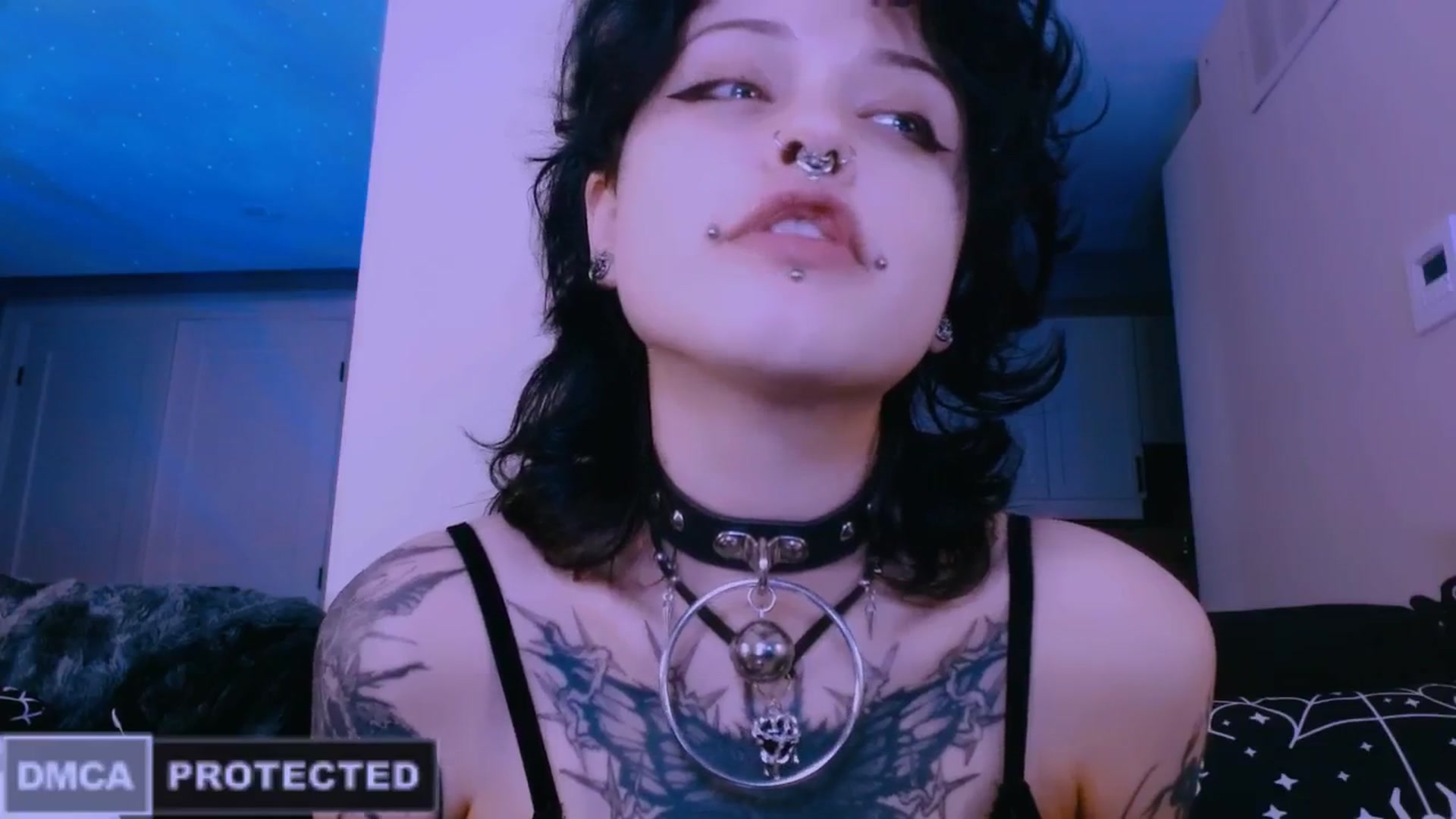 Gallery image thumbnail from CuddleFoxy's myfreecams stream on, 04/13/2026, 08:18 image 12 of 20