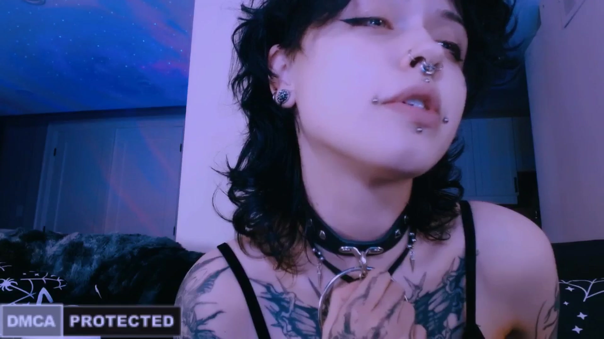 Gallery image thumbnail from CuddleFoxy's myfreecams stream on, 04/13/2026, 08:18 image 15 of 20