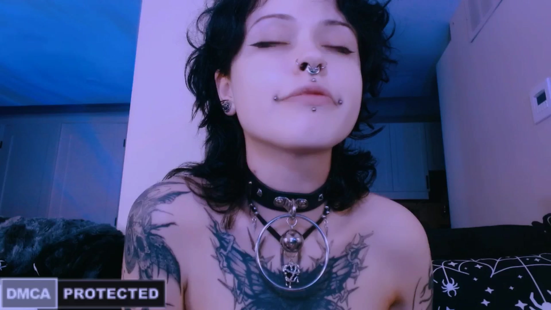 Gallery image thumbnail from CuddleFoxy's myfreecams stream on, 04/13/2026, 08:18 image 2 of 20