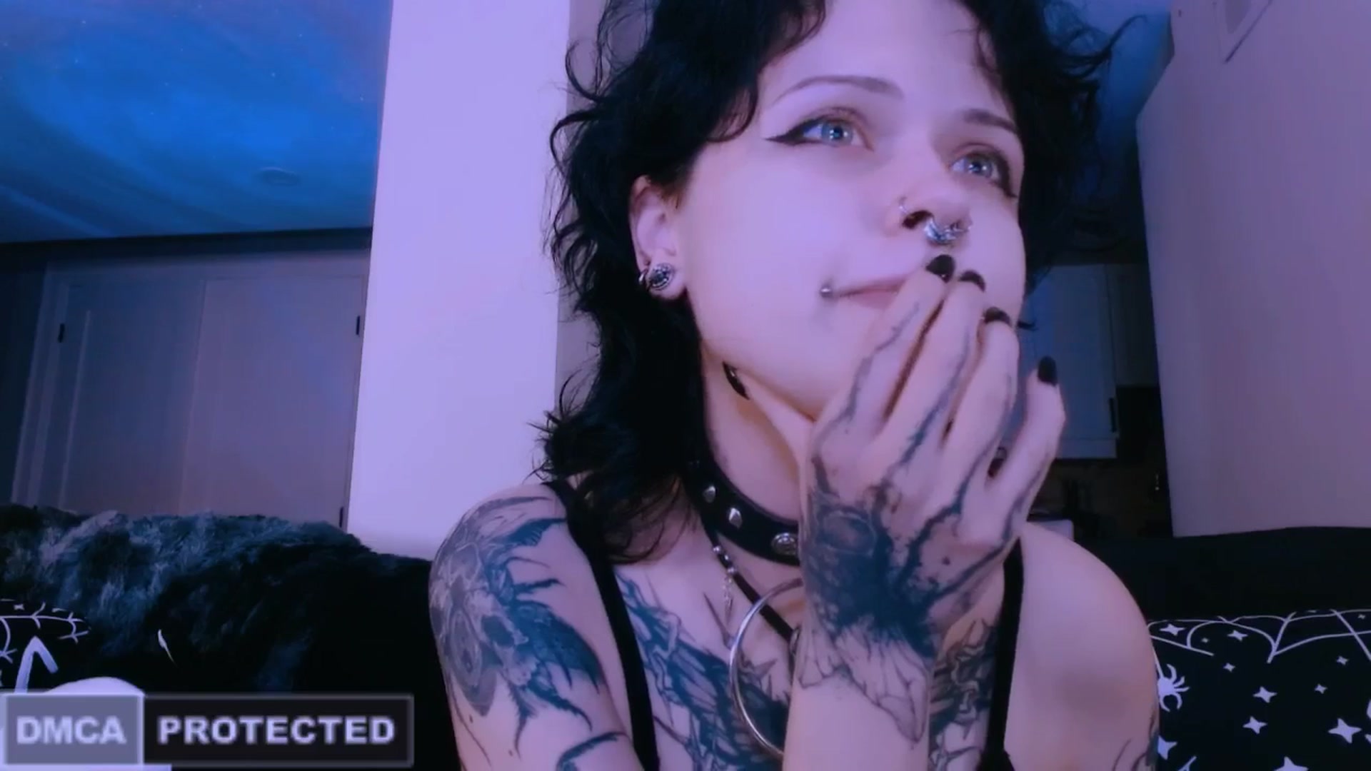 Gallery image thumbnail from CuddleFoxy's myfreecams stream on, 04/13/2026, 08:18 image 20 of 20