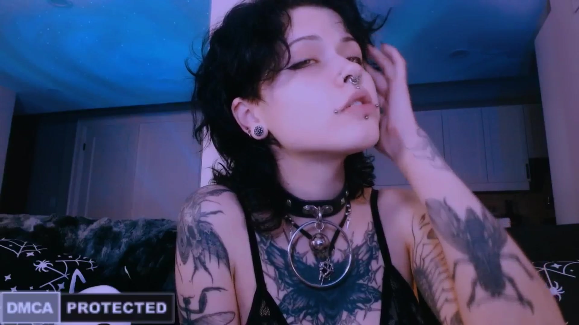 Gallery image thumbnail from CuddleFoxy's myfreecams stream on, 04/13/2026, 08:18 image 18 of 20