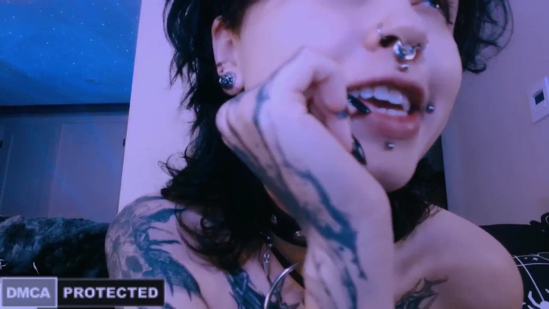 Gallery image thumbnail from CuddleFoxy's myfreecams stream on, 04/13/2026, 08:18 image 3 of 20