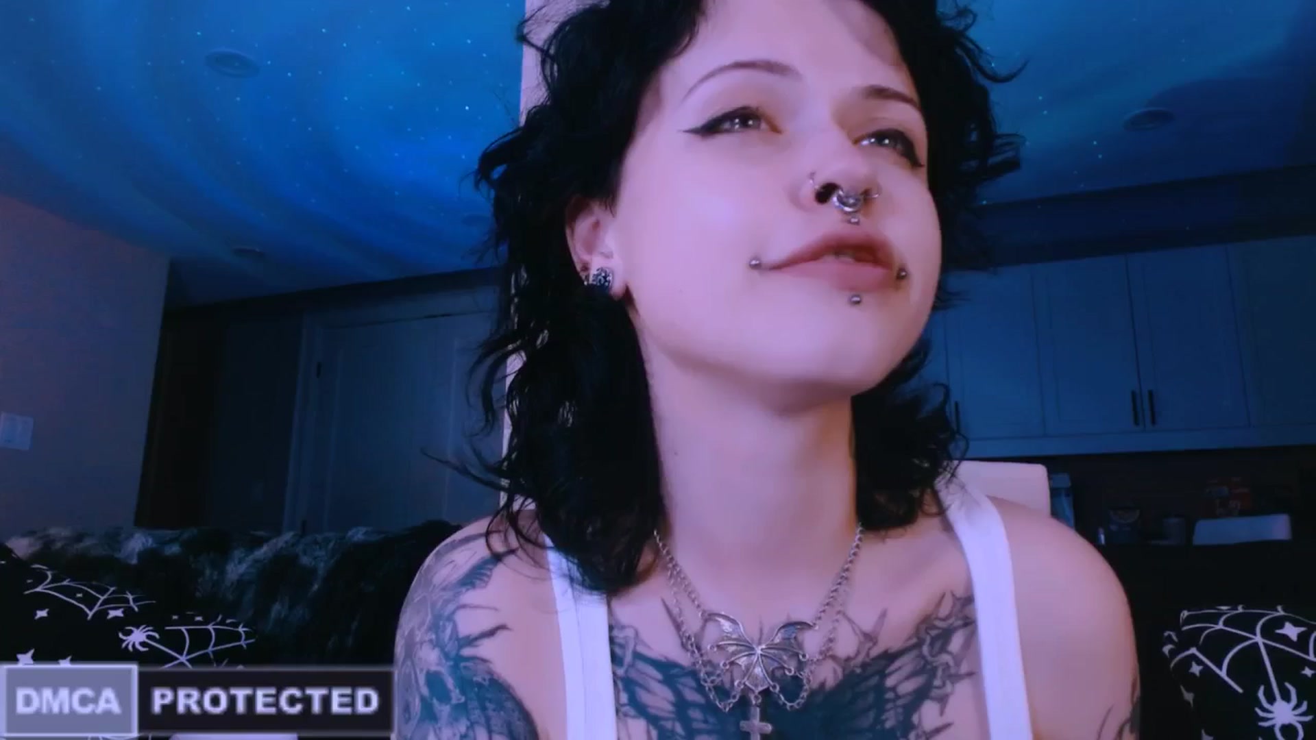 Gallery image thumbnail from CuddleFoxy's myfreecams stream on, 04/14/2026, 09:33 image 1 of 20