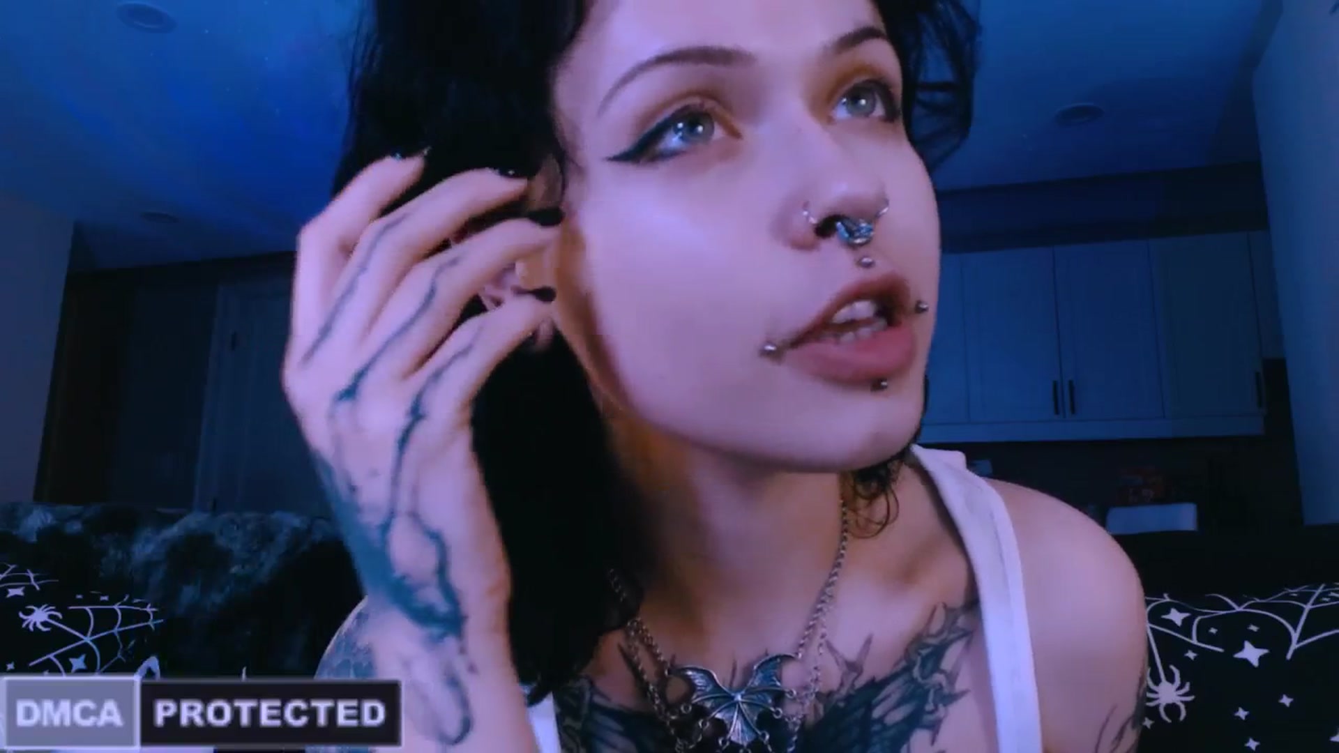 Gallery image thumbnail from CuddleFoxy's myfreecams stream on, 04/14/2026, 09:33 image 8 of 20