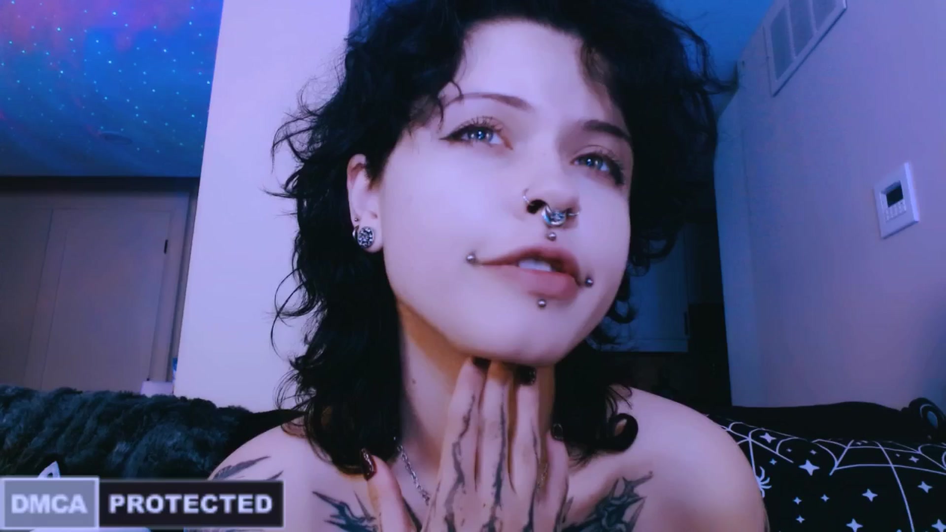 Gallery image thumbnail from CuddleFoxy's myfreecams stream on, 04/28/2026, 08:29 image 8 of 20