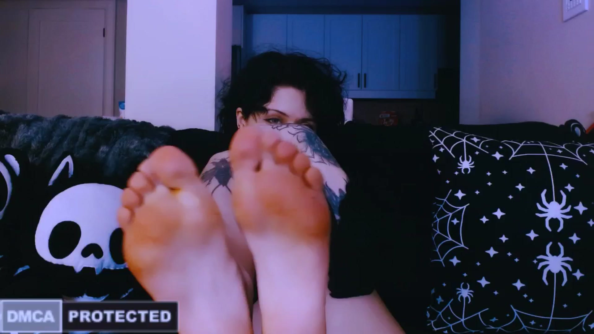Gallery image thumbnail from CuddleFoxy's myfreecams stream on, 04/28/2026, 08:29 image 5 of 20