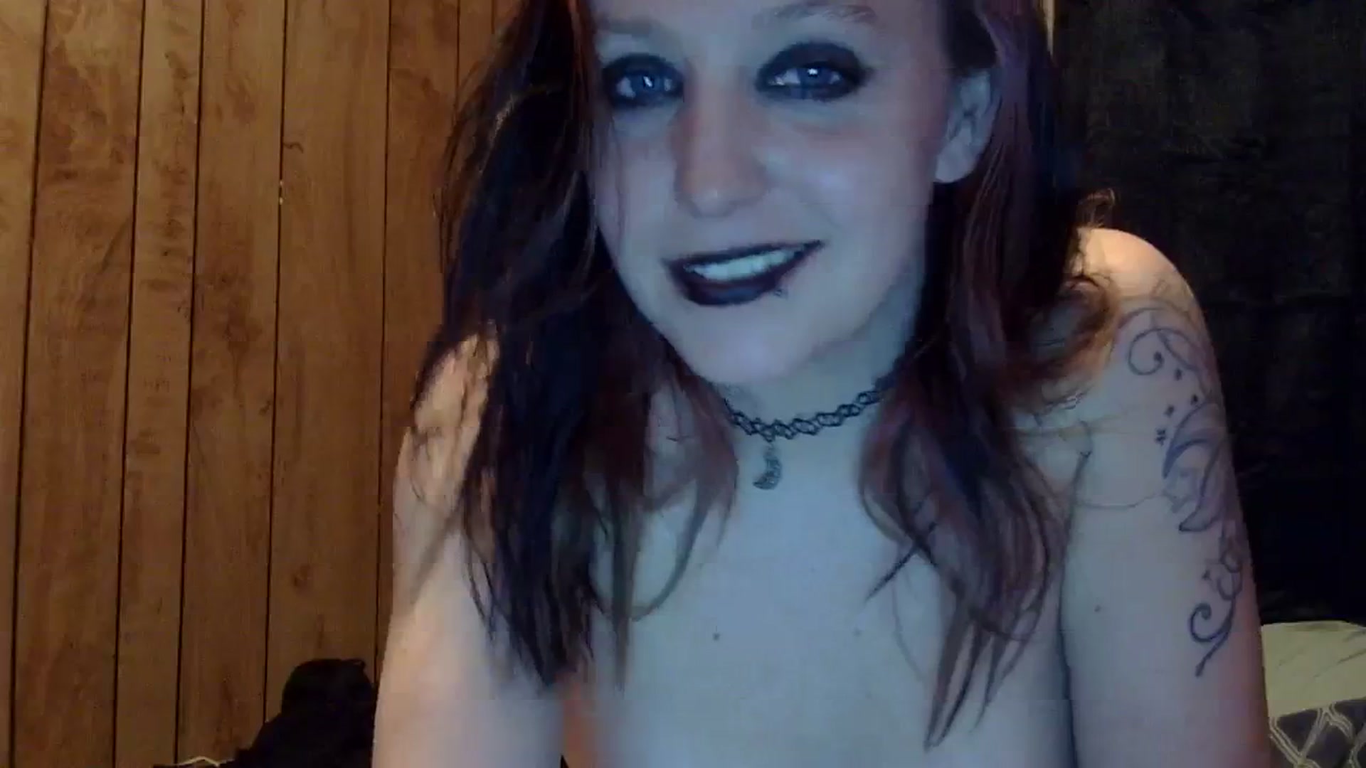 Gallery image thumbnail from Cuddlemuffin's myfreecams stream on, 02/15/2024, 08:24 image 18 of 20