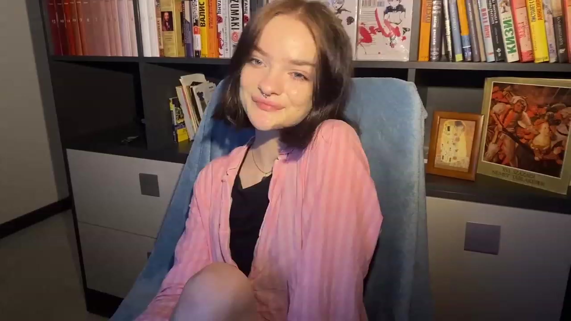Gallery image thumbnail from CuddlyCloud_'s myfreecams stream on, 01/19/2023, 17:01 image 1 of 20