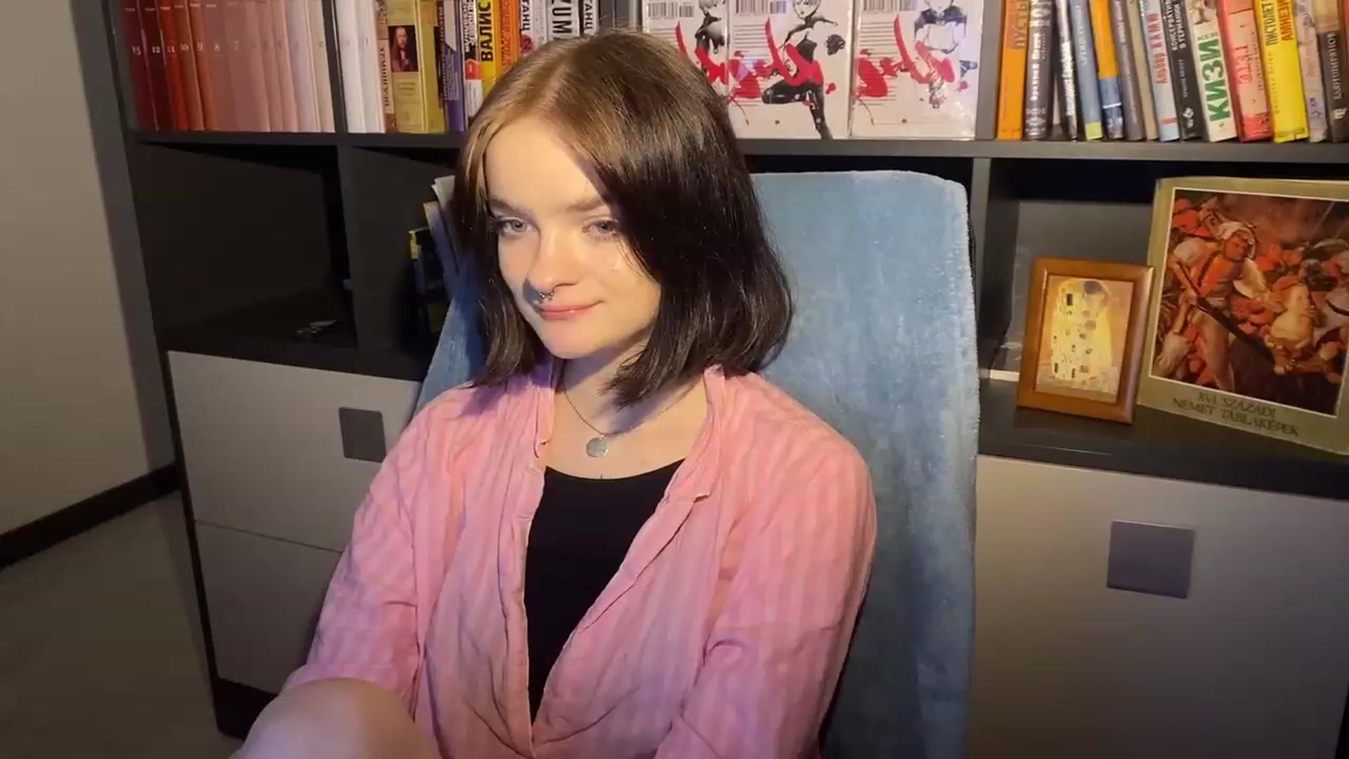 Gallery image thumbnail from CuddlyCloud_'s myfreecams stream on, 01/19/2023, 17:01 image 19 of 20