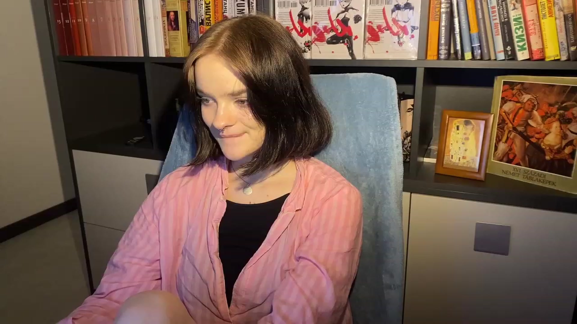 Gallery image thumbnail from CuddlyCloud_'s myfreecams stream on, 01/19/2023, 17:01 image 20 of 20