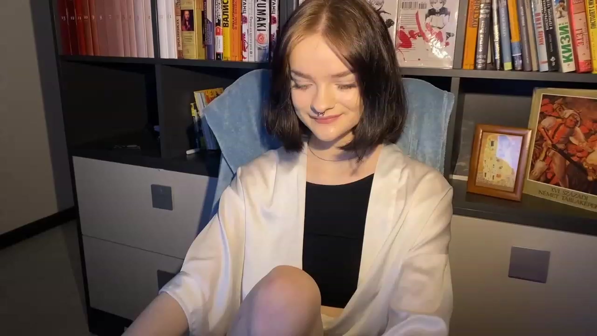 Gallery image thumbnail from CuddlyCloud_'s myfreecams stream on, 01/22/2023, 14:58 image 6 of 20