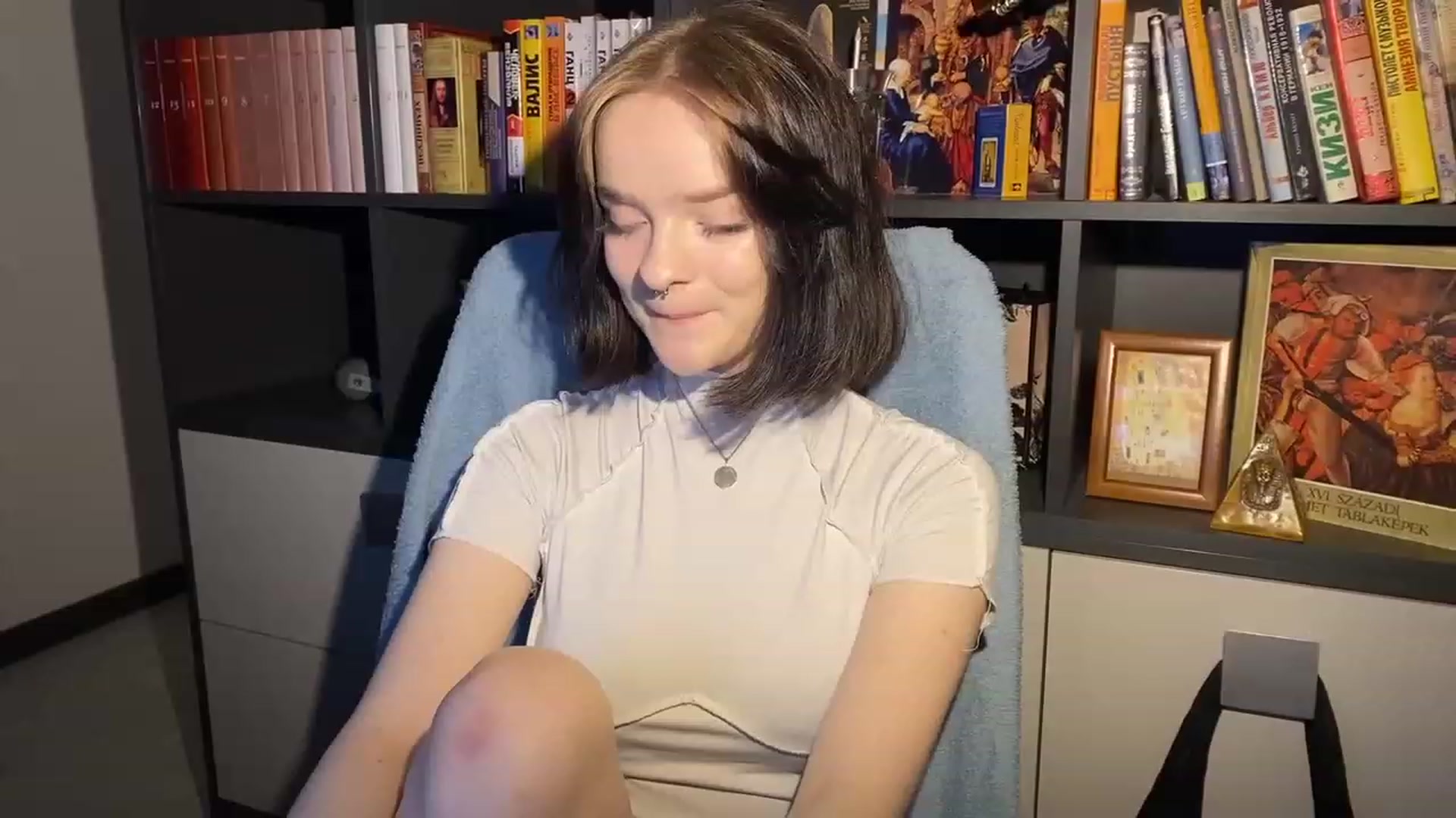 Gallery image thumbnail from CuddlyCloud_'s myfreecams stream on, 01/26/2023, 15:57 image 17 of 20
