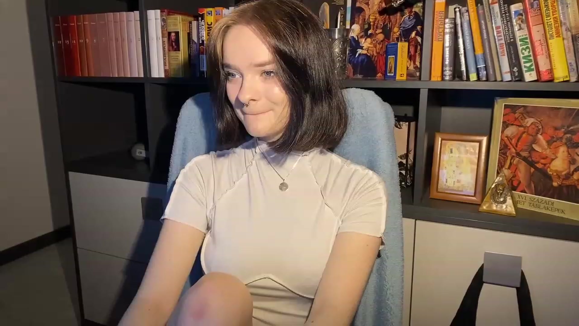 Gallery image thumbnail from CuddlyCloud_'s myfreecams stream on, 01/26/2023, 15:57 image 4 of 20