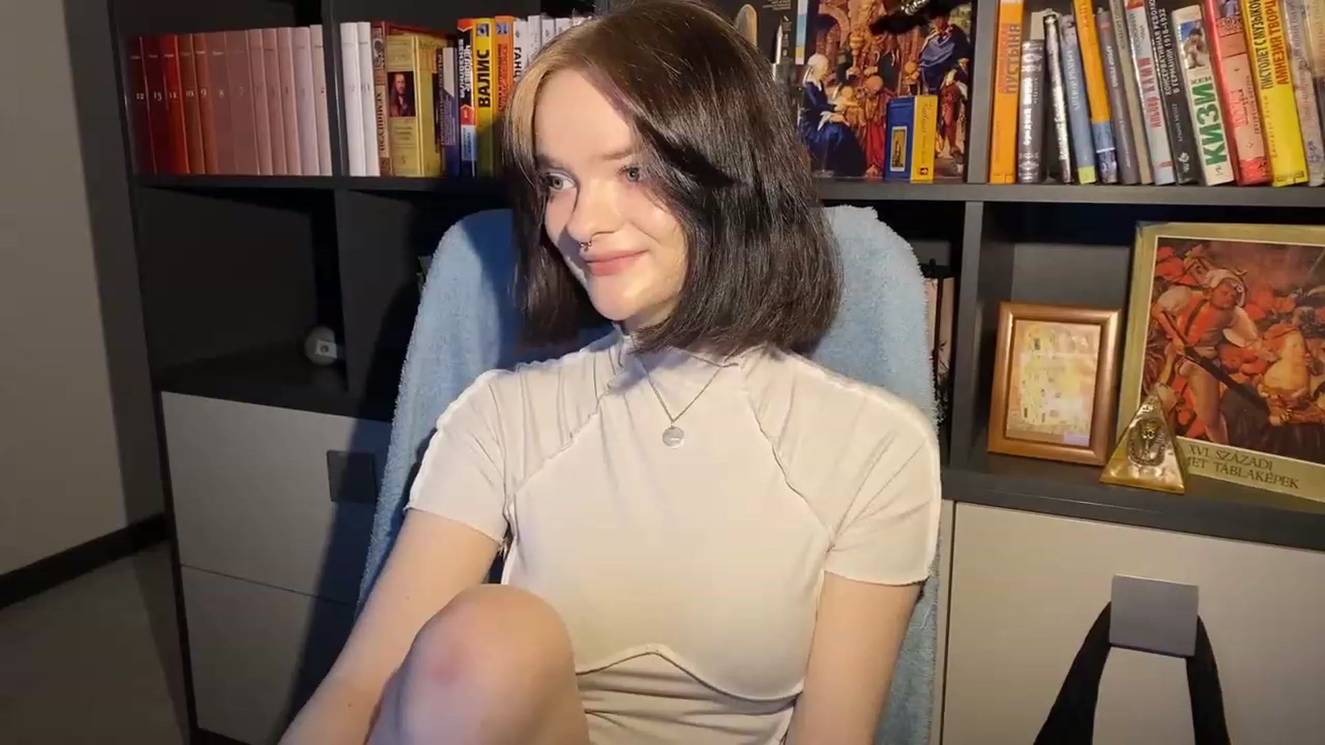 Gallery image thumbnail from CuddlyCloud_'s myfreecams stream on, 01/26/2023, 15:57 image 12 of 20