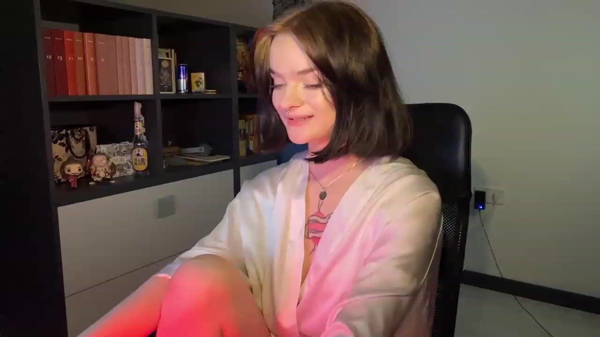 Gallery image thumbnail from CuddlyCloud_'s myfreecams stream on, 02/01/2023, 20:31 image 20 of 20
