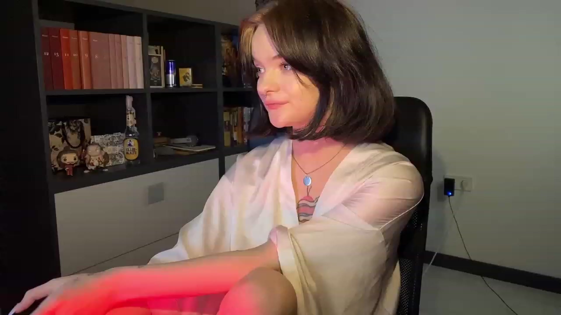 Gallery image thumbnail from CuddlyCloud_'s myfreecams stream on, 02/01/2023, 20:31 image 16 of 20