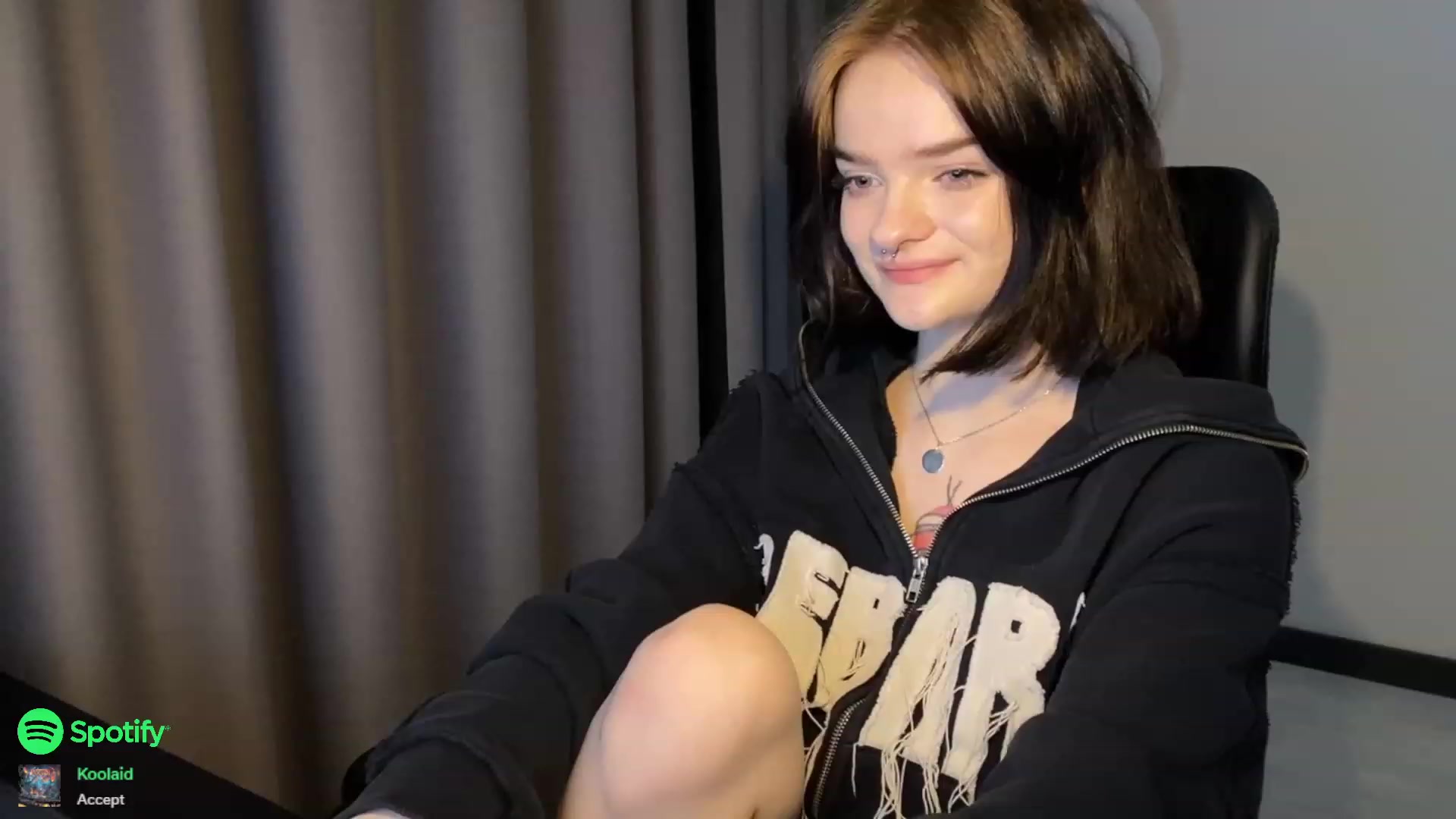 Gallery image thumbnail from CuddlyCloud_'s myfreecams stream on, 02/04/2023, 21:07 image 2 of 20