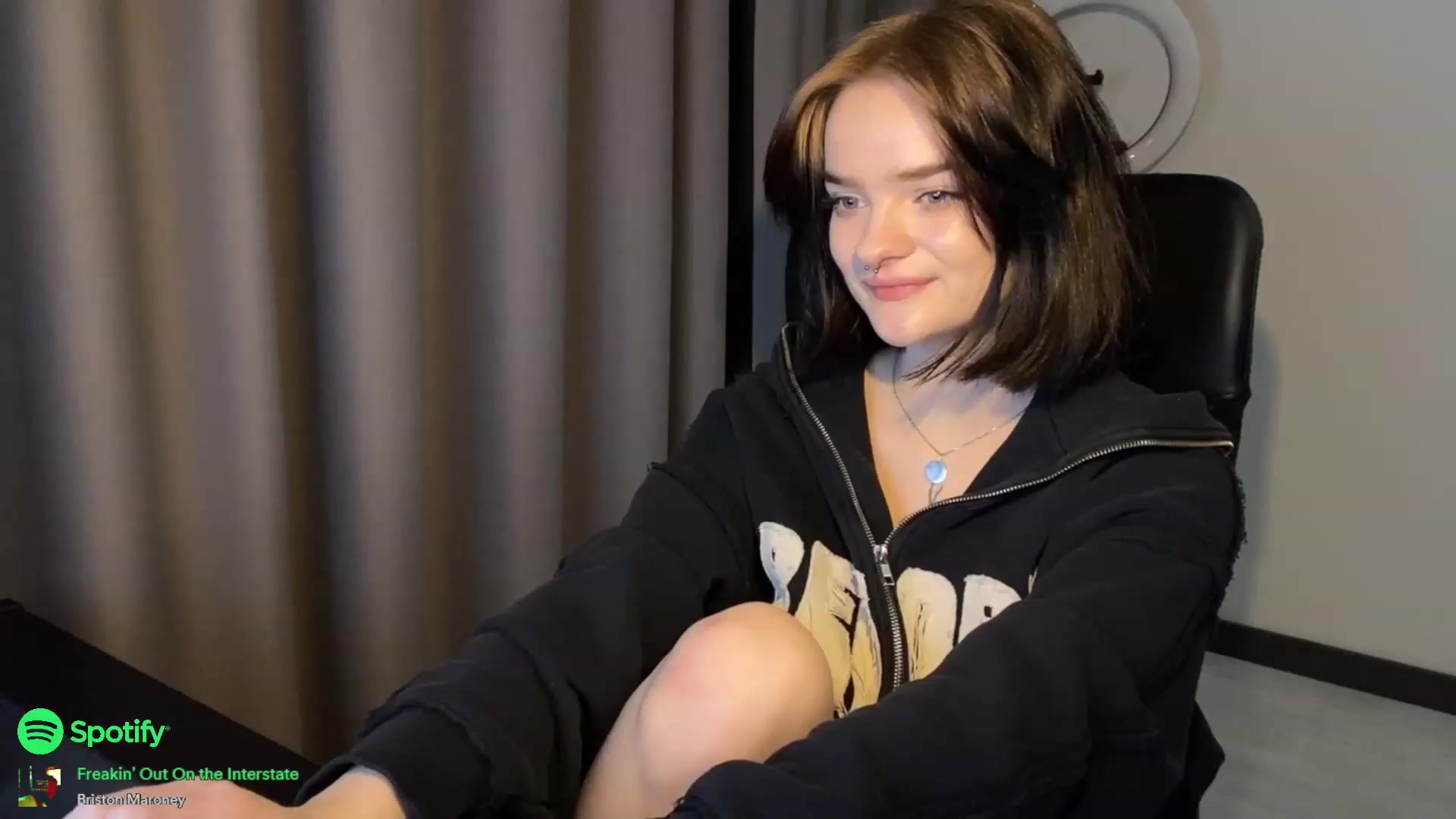 Gallery image thumbnail from CuddlyCloud_'s myfreecams stream on, 02/04/2023, 21:07 image 15 of 20