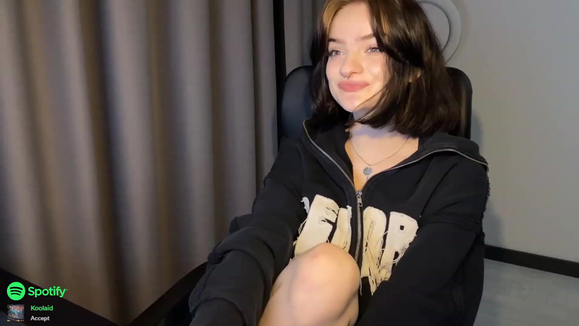 Gallery image thumbnail from CuddlyCloud_'s myfreecams stream on, 02/04/2023, 21:07 image 1 of 20
