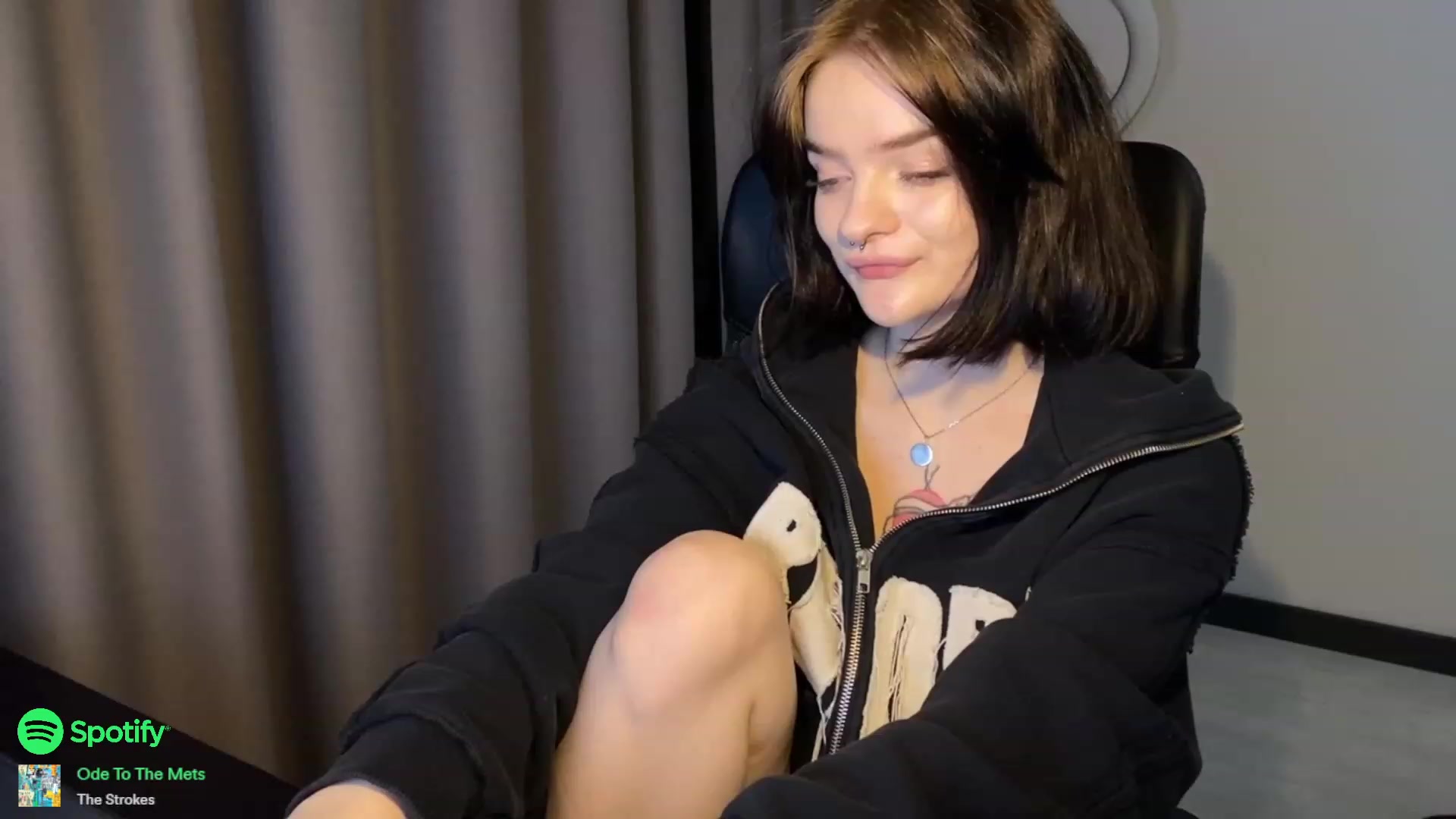 Gallery image thumbnail from CuddlyCloud_'s myfreecams stream on, 02/04/2023, 21:07 image 8 of 20