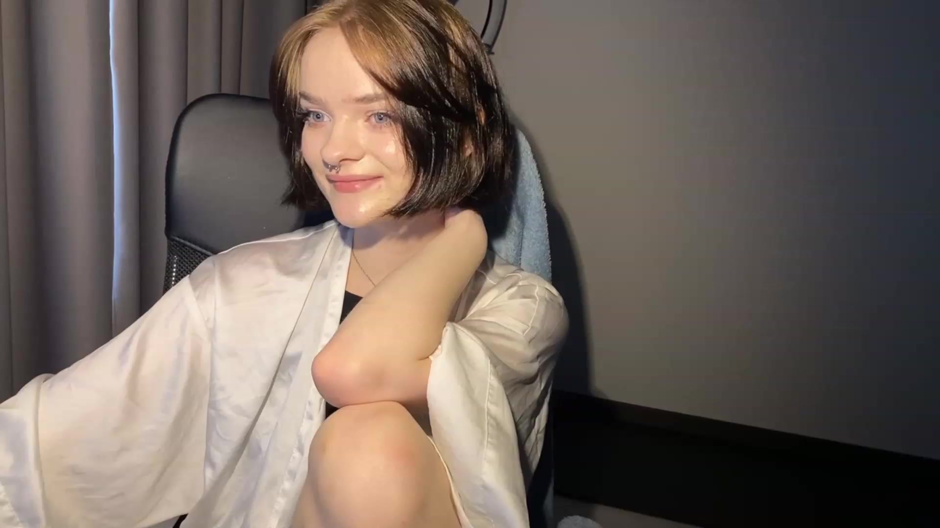 Gallery image thumbnail from CuddlyCloud_'s myfreecams stream on, 02/12/2023, 12:10 image 8 of 20