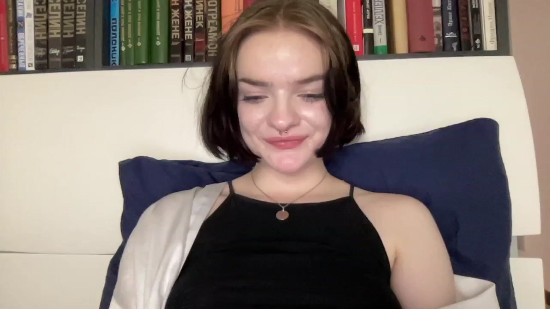 Gallery image thumbnail from CuddlyCloud_'s myfreecams stream on, 02/18/2023, 21:30 image 12 of 20