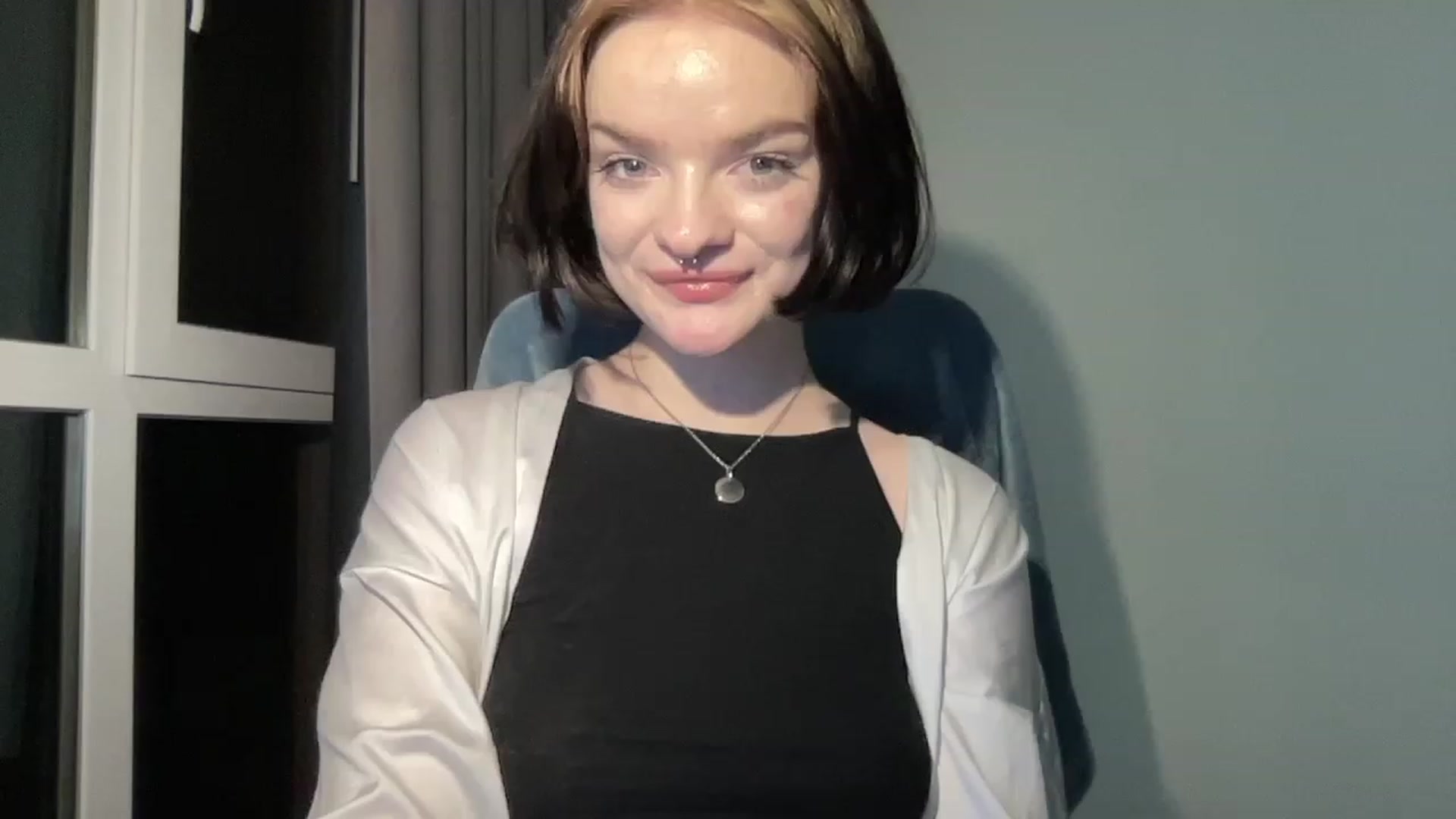 Gallery image thumbnail from CuddlyCloud_'s myfreecams stream on, 02/18/2023, 21:30 image 7 of 20