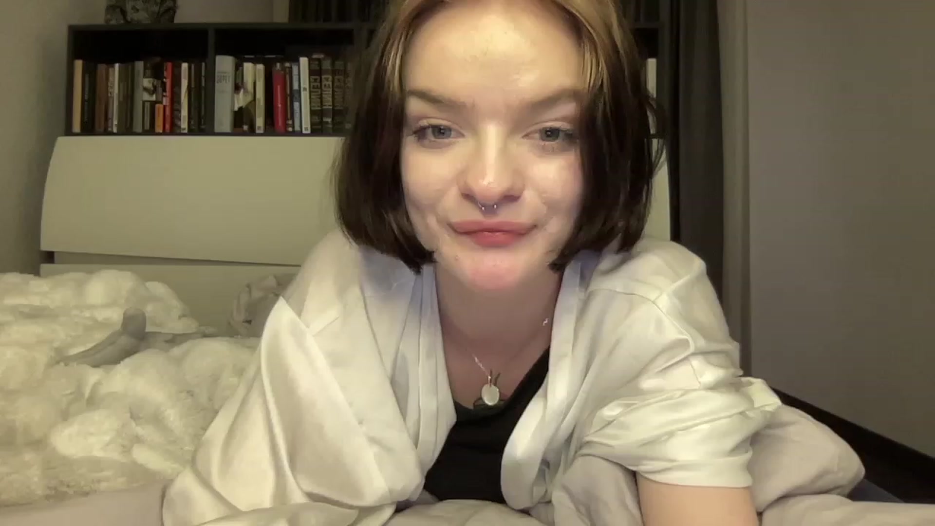 Gallery image thumbnail from CuddlyCloud_'s myfreecams stream on, 02/18/2023, 21:30 image 19 of 20