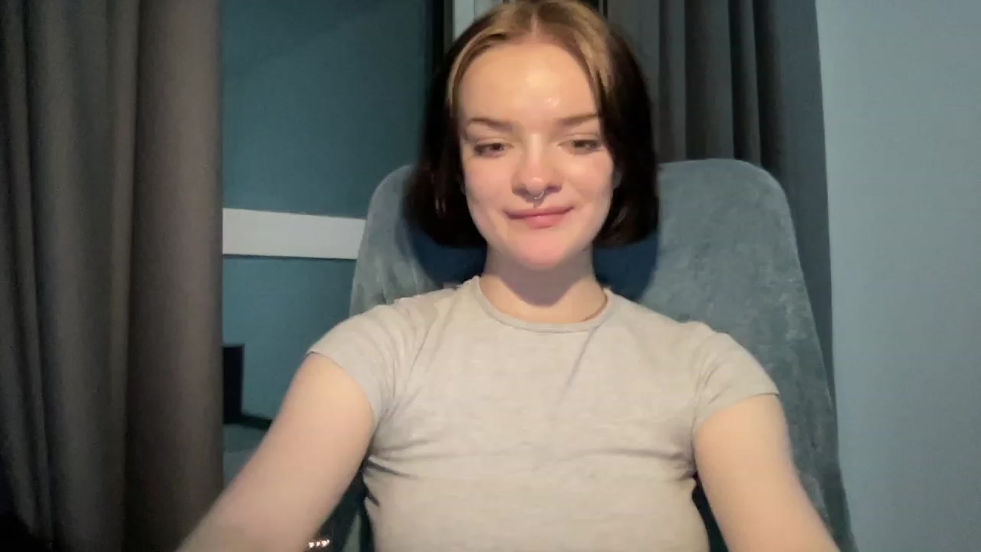 Gallery image thumbnail from CuddlyCloud_'s myfreecams stream on, 02/19/2023, 17:27 image 4 of 20