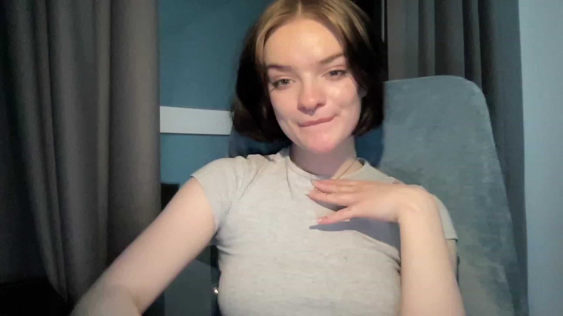 Gallery image thumbnail from CuddlyCloud_'s myfreecams stream on, 02/19/2023, 17:27 image 16 of 20