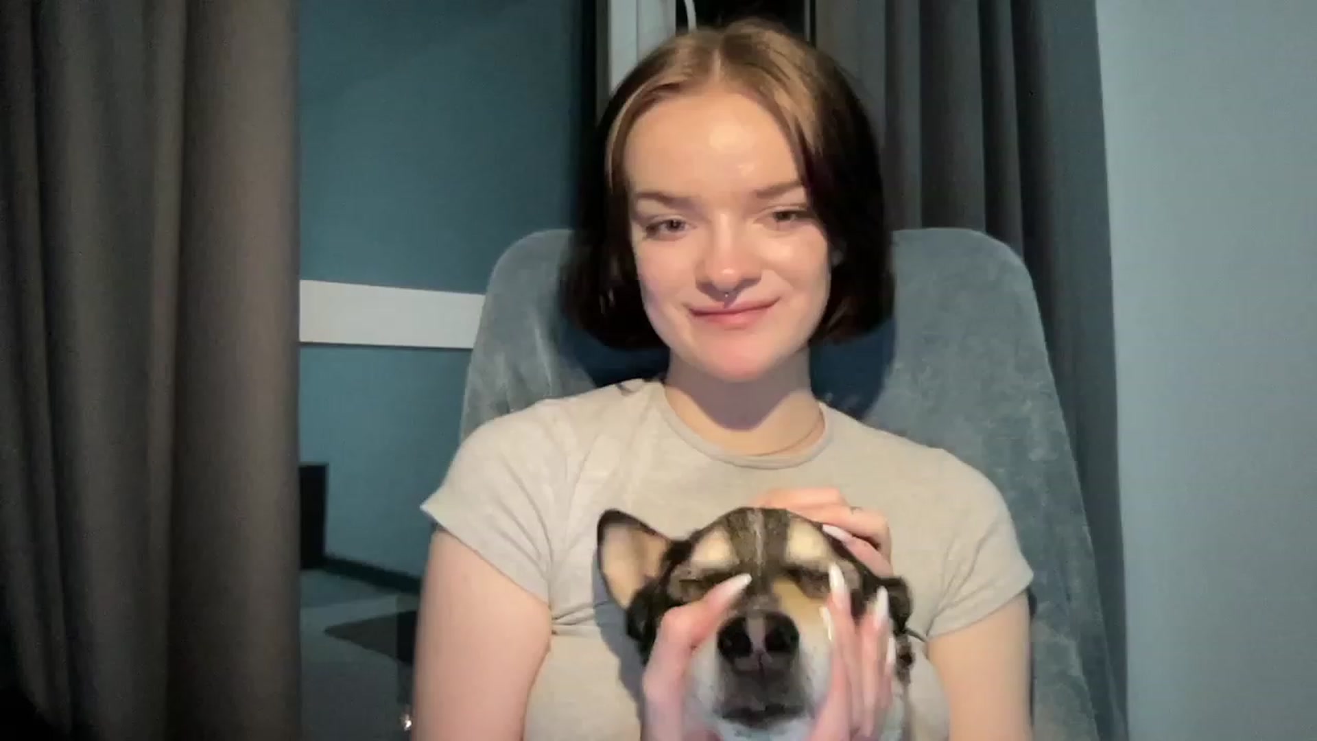 Gallery image thumbnail from CuddlyCloud_'s myfreecams stream on, 02/19/2023, 17:27 image 2 of 20
