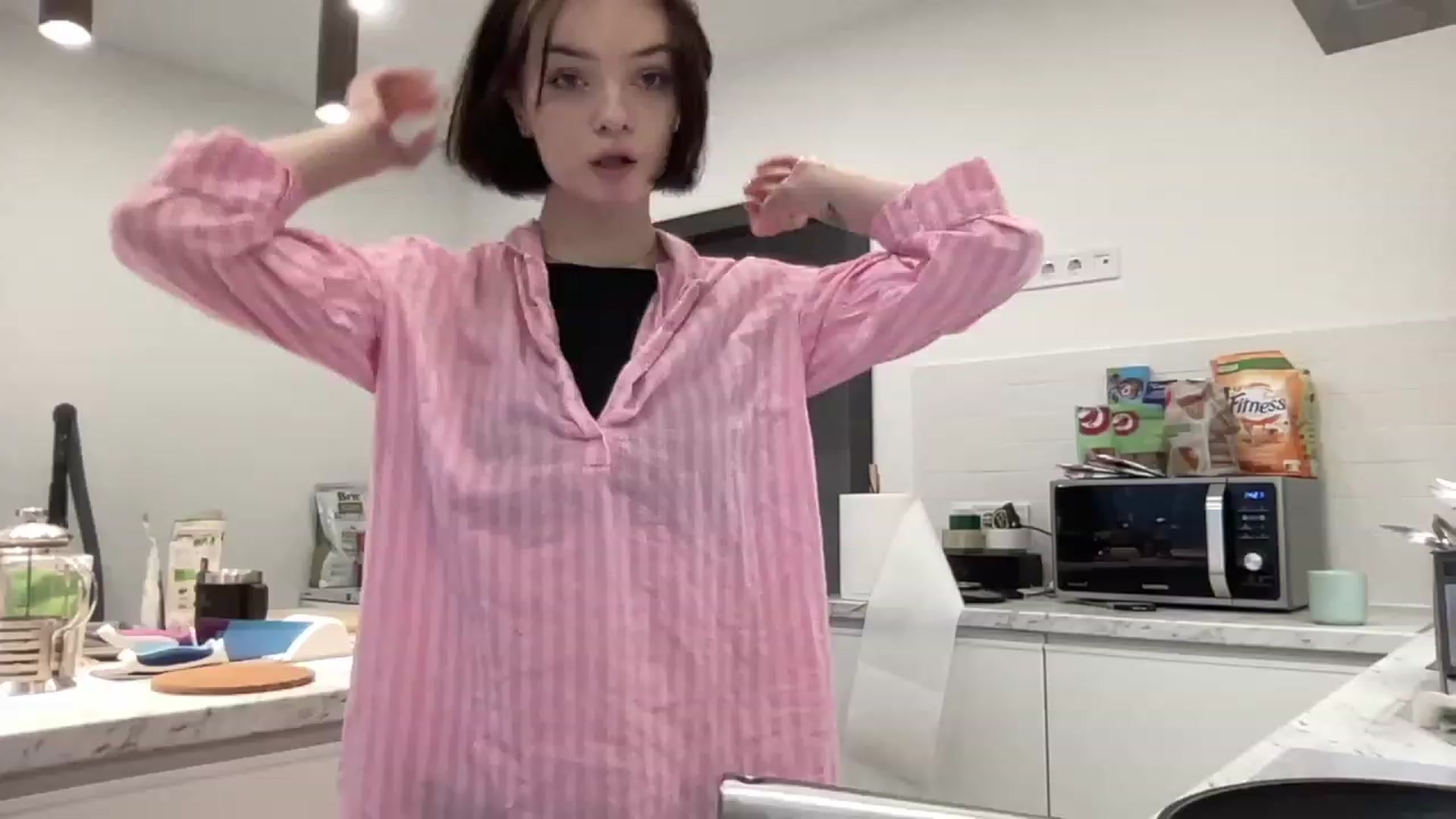 Gallery image thumbnail from CuddlyCloud_'s myfreecams stream on, 02/22/2023, 14:44 image 17 of 20
