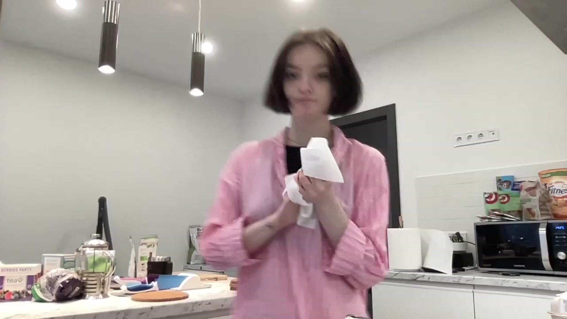 Gallery image thumbnail from CuddlyCloud_'s myfreecams stream on, 02/22/2023, 14:44 image 20 of 20