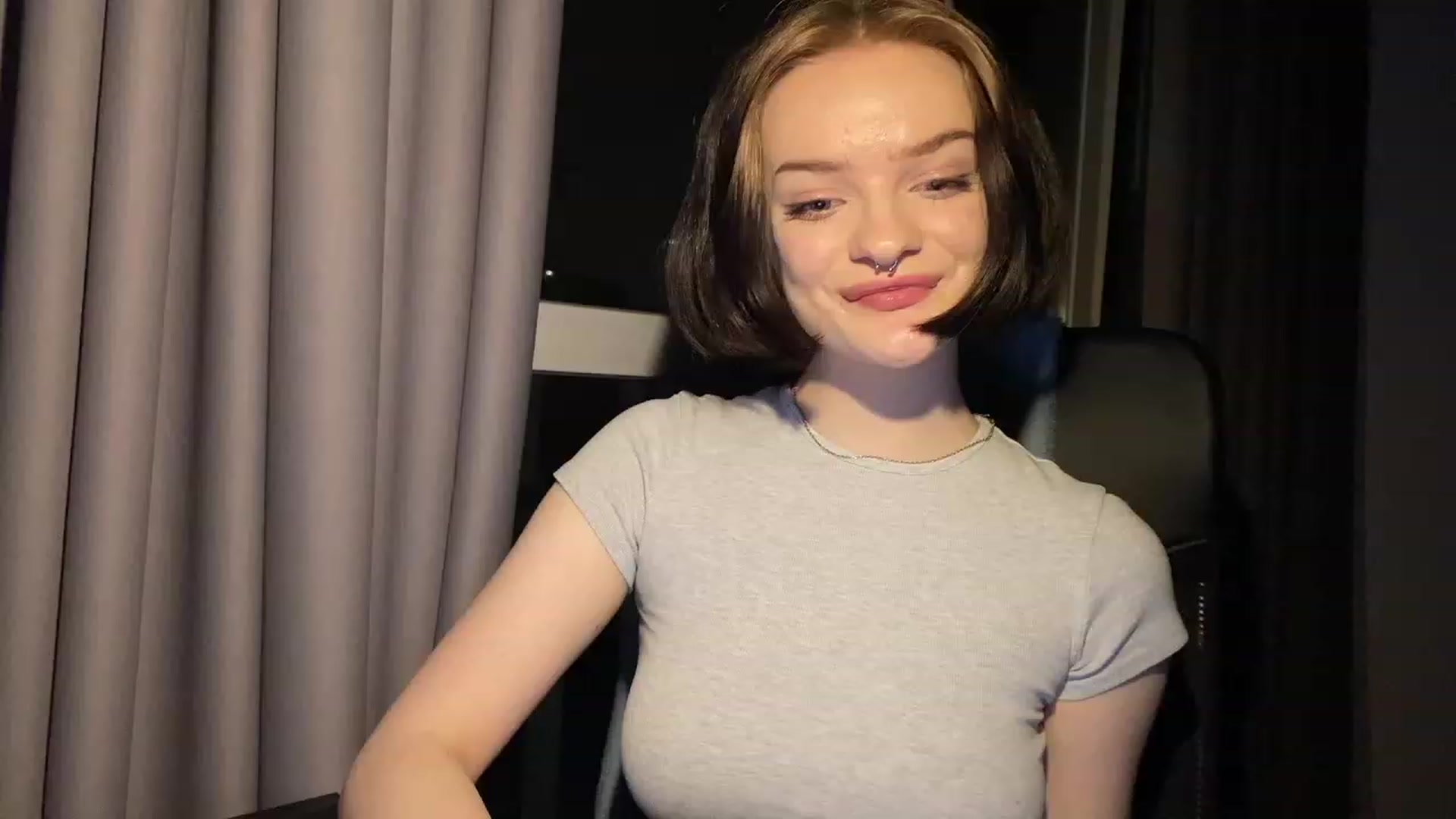 Gallery image thumbnail from CuddlyCloud_'s myfreecams stream on, 02/27/2023, 19:33 image 2 of 20