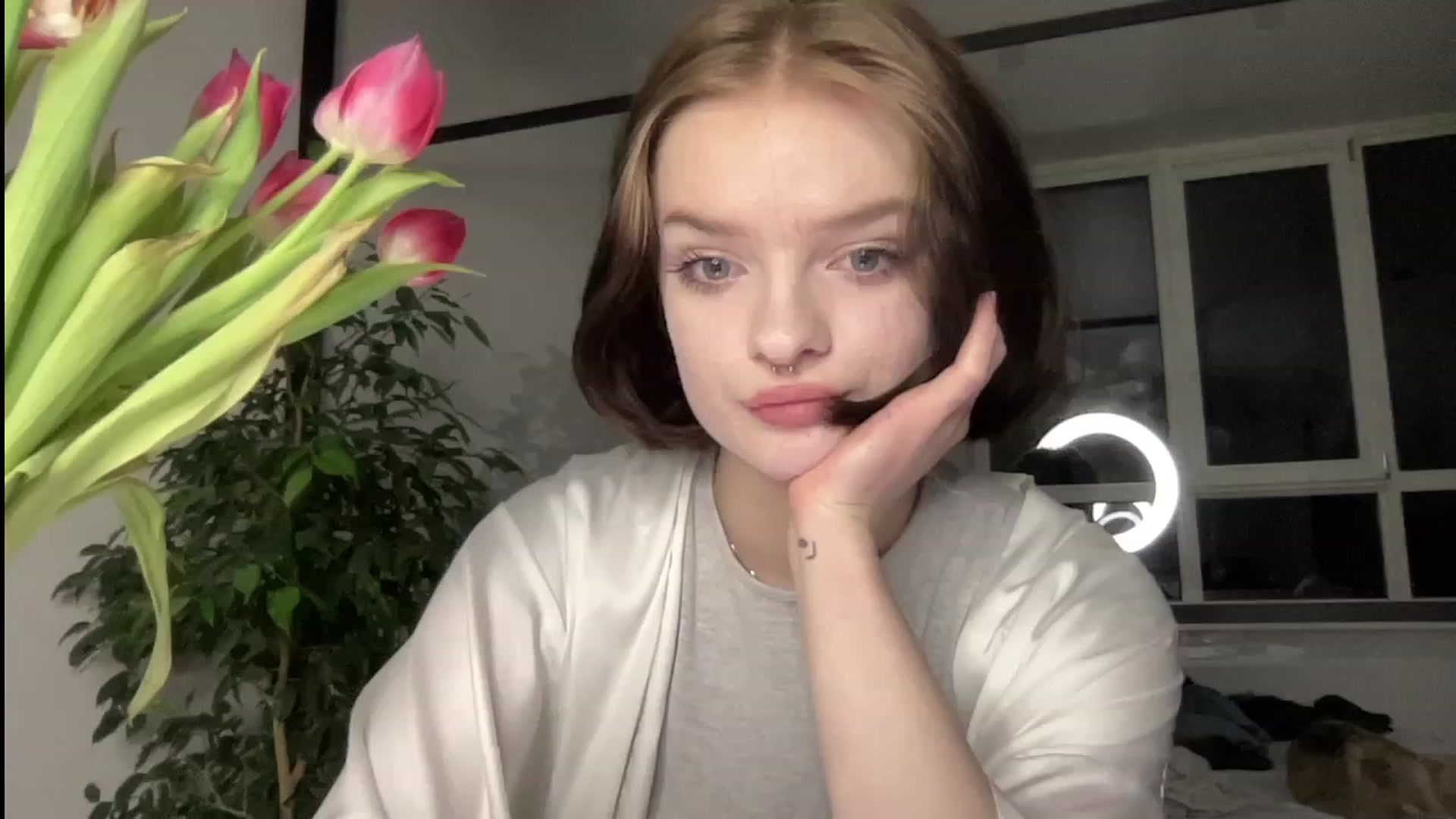 Gallery image thumbnail from CuddlyCloud_'s myfreecams stream on, 03/12/2023, 18:04 image 9 of 20
