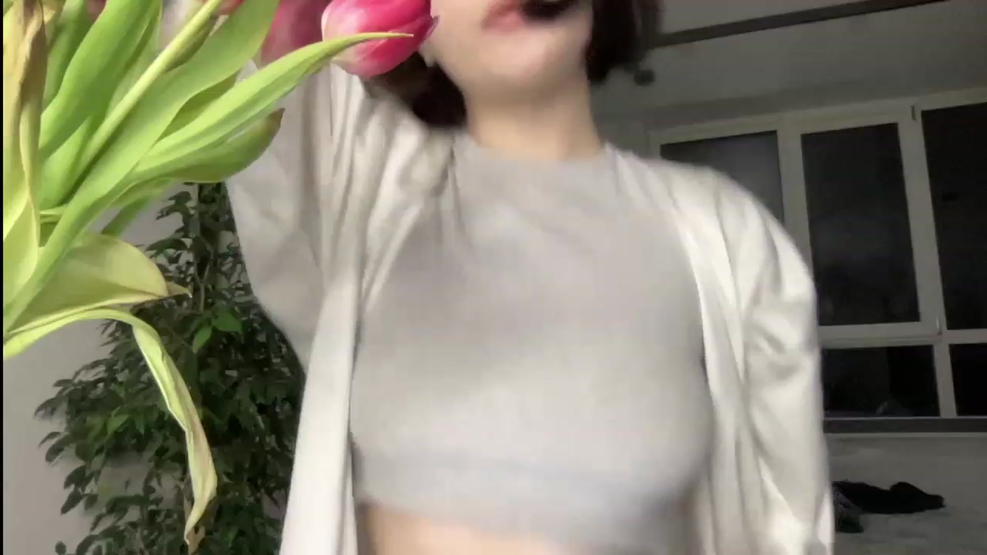 Gallery image thumbnail from CuddlyCloud_'s myfreecams stream on, 03/12/2023, 18:04 image 19 of 20