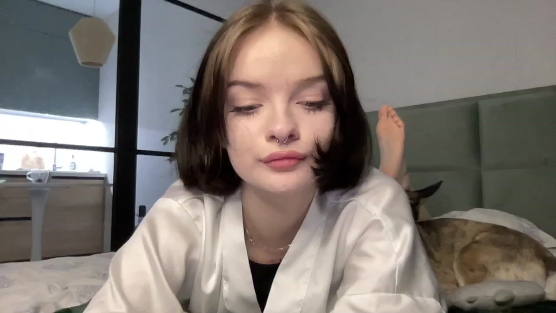 Gallery image thumbnail from CuddlyCloud_'s myfreecams stream on, 03/18/2023, 18:59 image 15 of 20