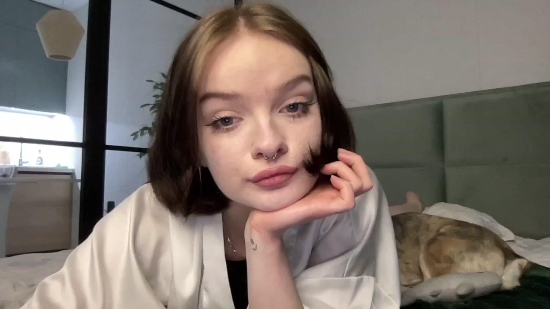 Gallery image thumbnail from CuddlyCloud_'s myfreecams stream on, 03/18/2023, 18:59 image 12 of 20