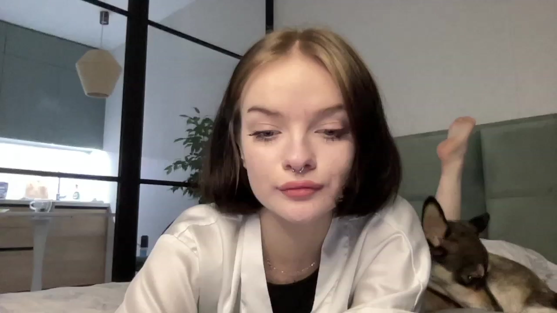 Gallery image thumbnail from CuddlyCloud_'s myfreecams stream on, 03/18/2023, 18:59 image 8 of 20