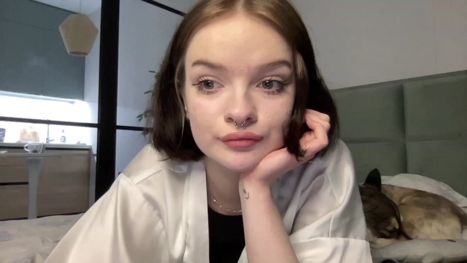 Gallery image thumbnail from CuddlyCloud_'s myfreecams stream on, 03/18/2023, 19:12 image 13 of 20