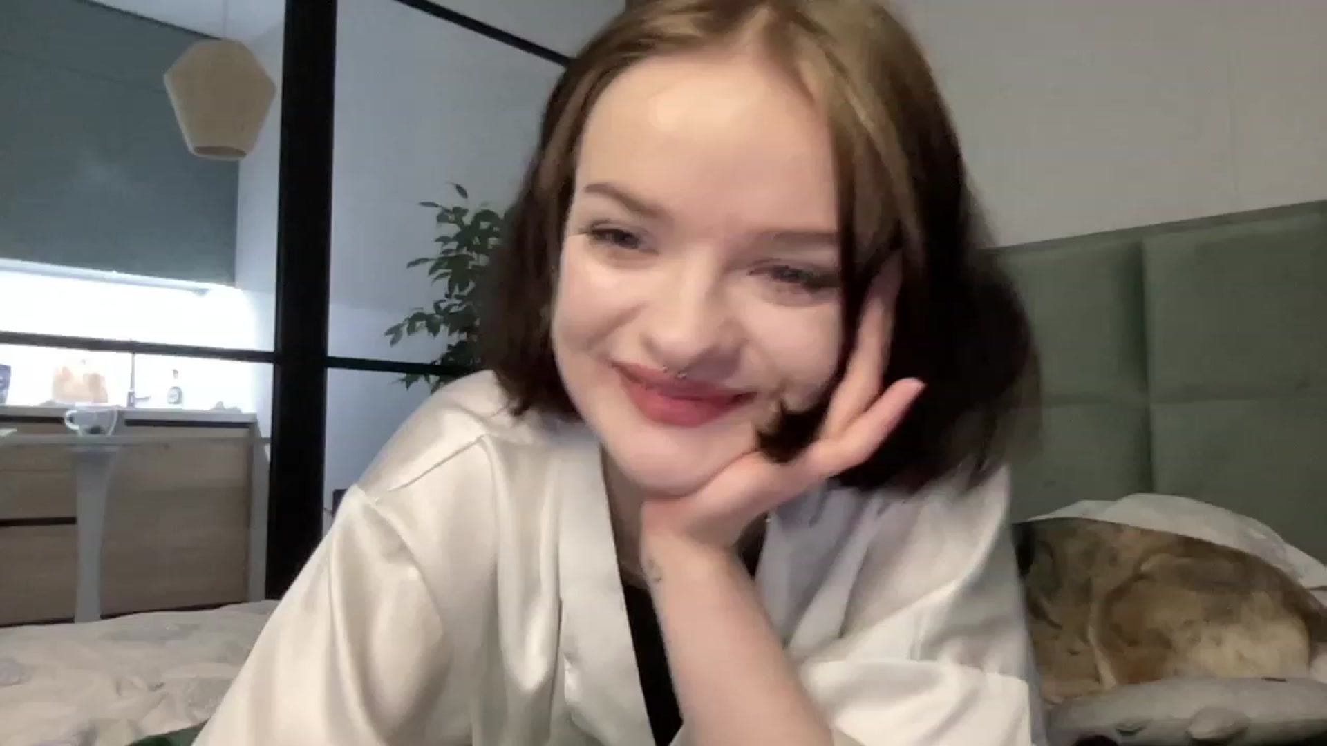 Gallery image thumbnail from CuddlyCloud_'s myfreecams stream on, 03/18/2023, 19:12 image 2 of 20