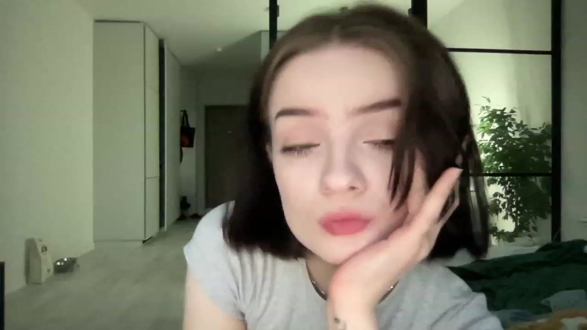 Gallery image thumbnail from CuddlyCloud_'s myfreecams stream on, 03/26/2023, 16:34 image 17 of 20