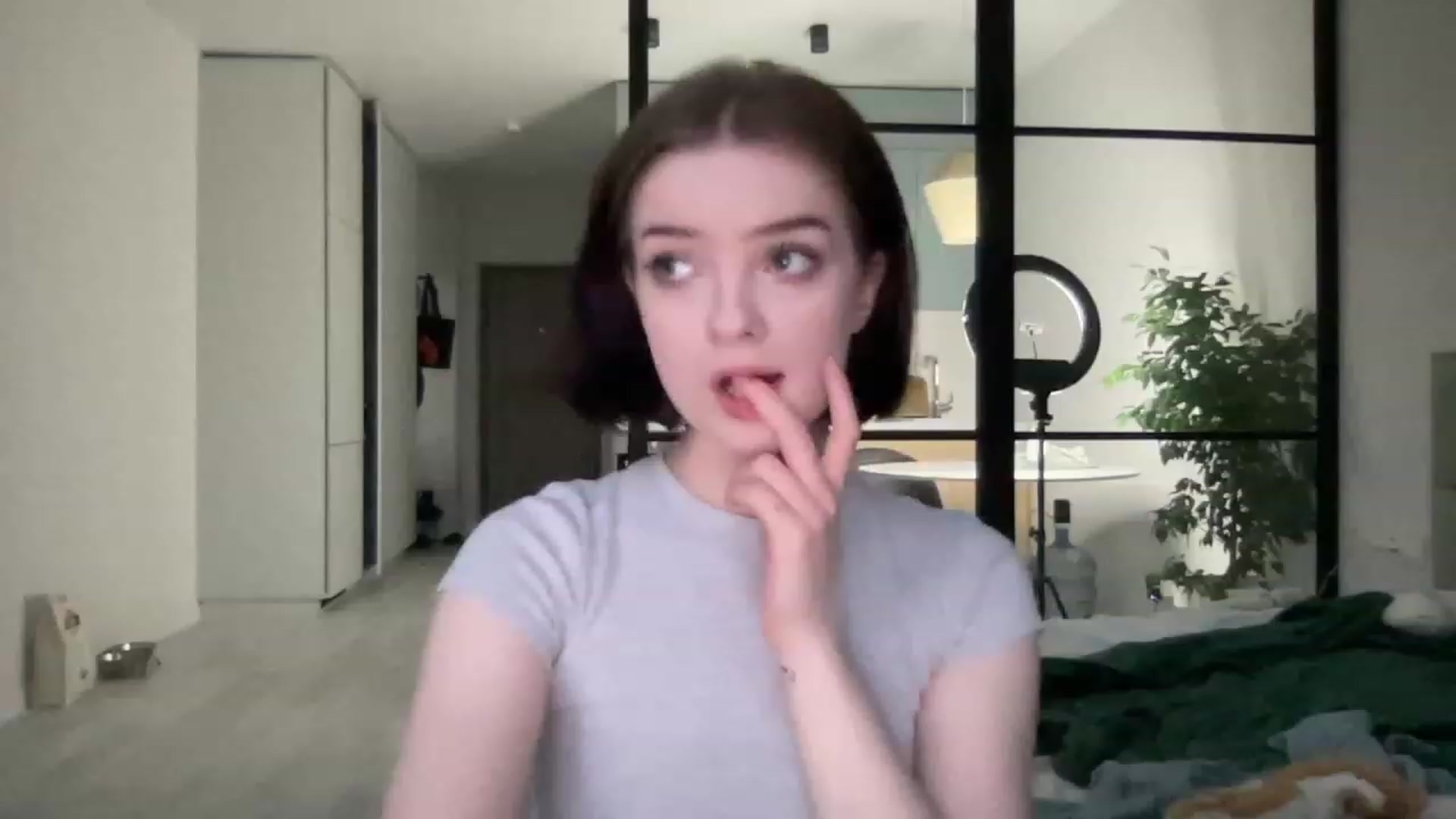 Gallery image thumbnail from CuddlyCloud_'s myfreecams stream on, 03/26/2023, 16:34 image 20 of 20
