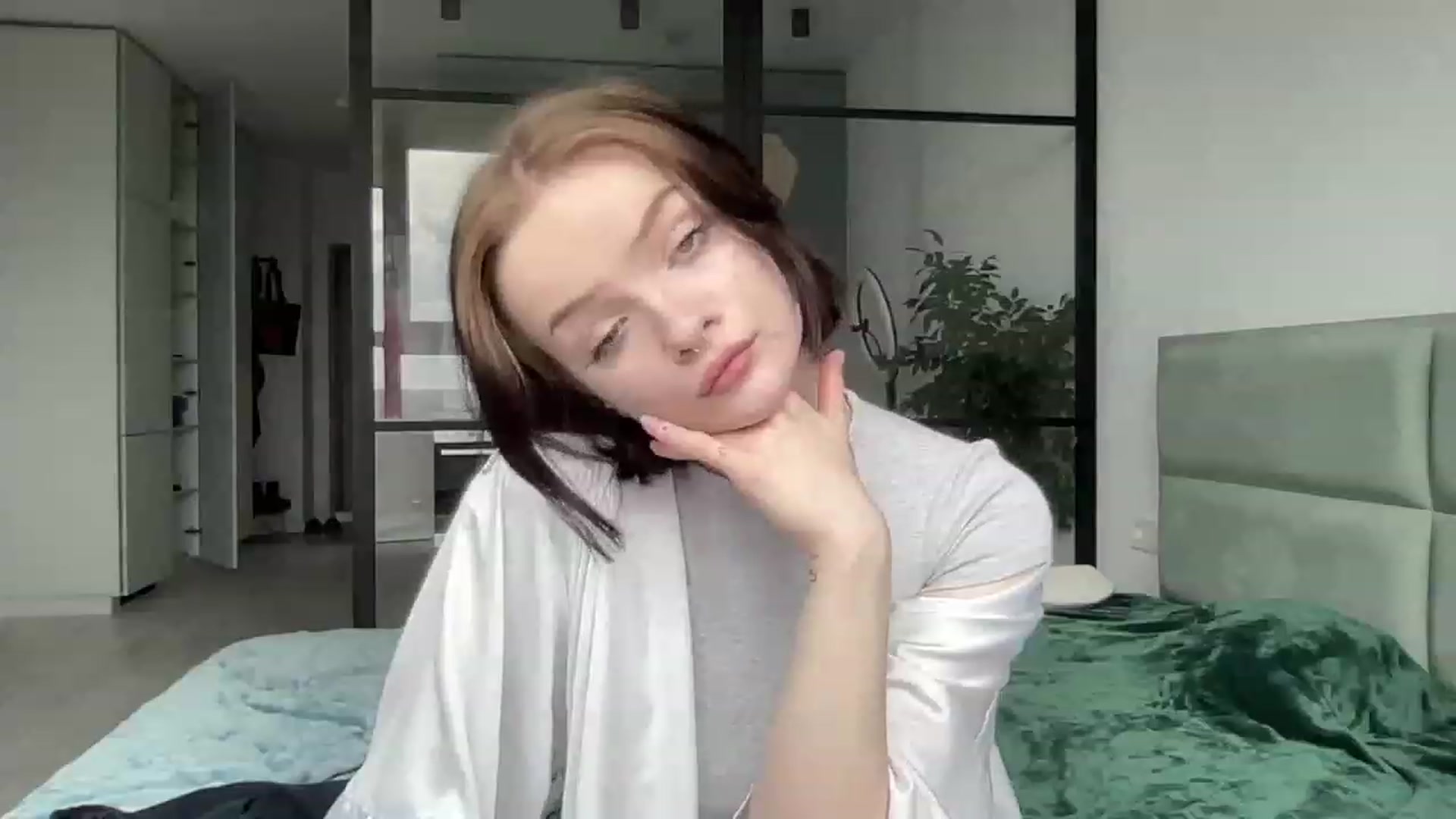 Gallery image thumbnail from CuddlyCloud_'s myfreecams stream on, 03/27/2023, 13:34 image 12 of 20