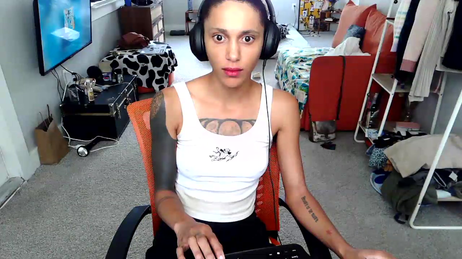 Gallery image thumbnail from CumFe's myfreecams stream on, 06/09/2026, 19:31 image 13 of 20