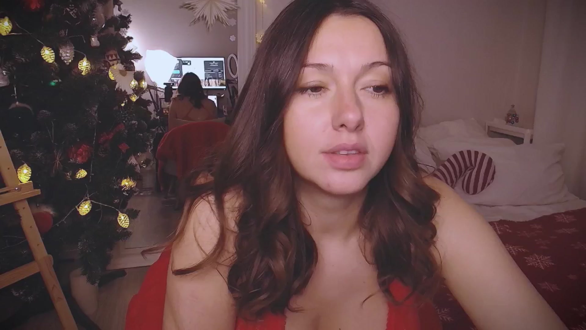 Gallery image thumbnail from CumMaLady's myfreecams stream on, 12/25/2025, 18:49 image 2 of 20