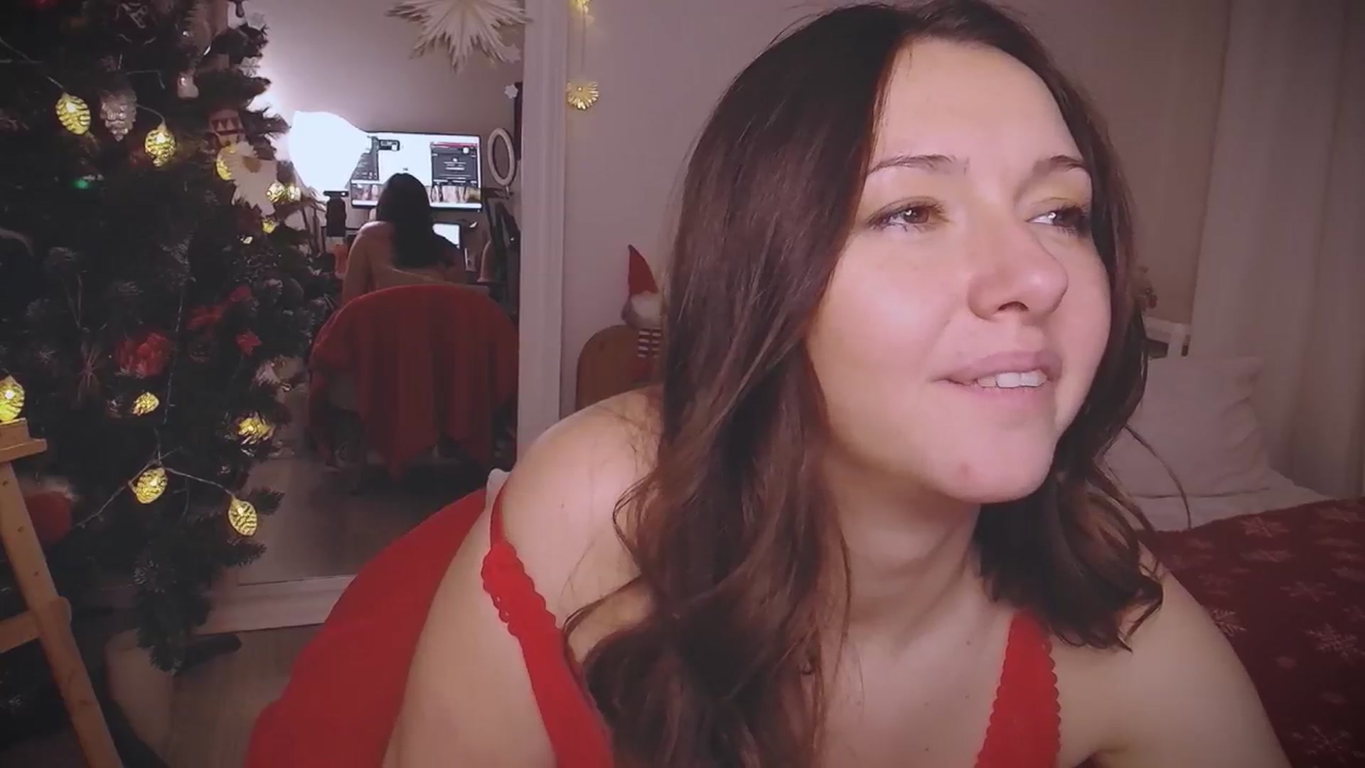 Gallery image thumbnail from CumMaLady's myfreecams stream on, 12/25/2025, 21:14 image 4 of 20