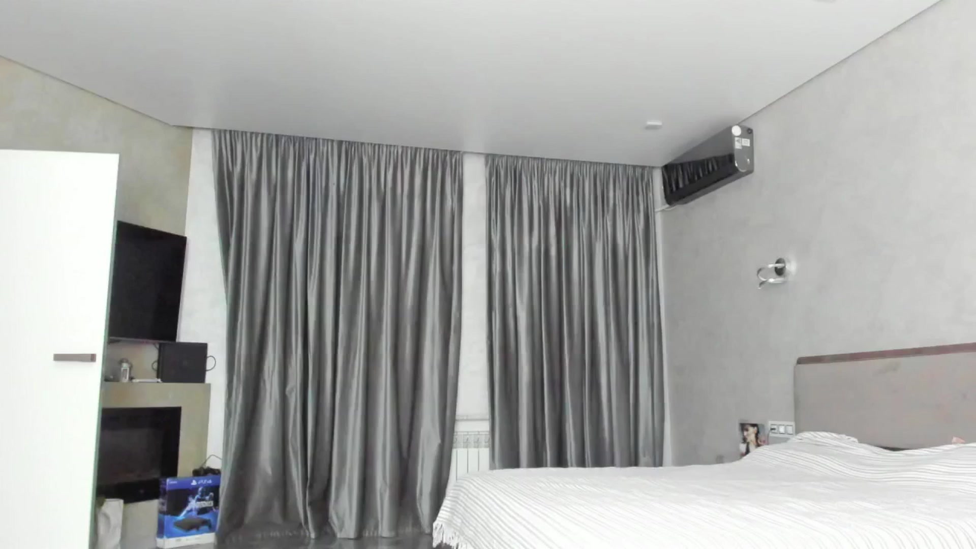 Gallery image thumbnail from CumWithK's myfreecams stream on, 03/19/2025, 16:41 image 6 of 20