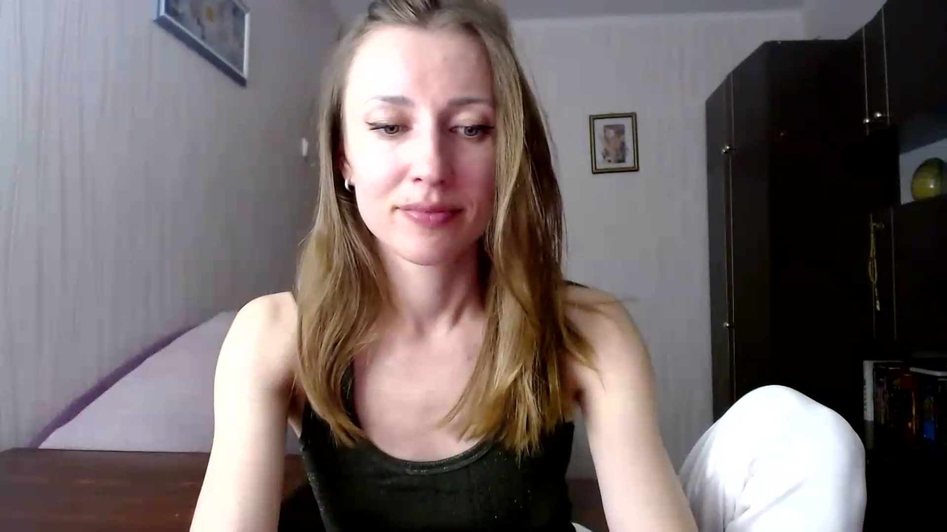 Gallery image thumbnail from CupOfKate's myfreecams stream on, 09/17/2026, 16:56 image 18 of 20